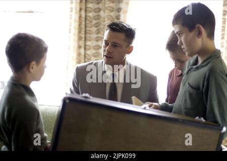 HUNTER MCCRACKEN, BRAD PITT, LARAMIE EPPLER, TYE SHERIDAN, DER BAUM DES LEBENS, 2011 Stockfoto