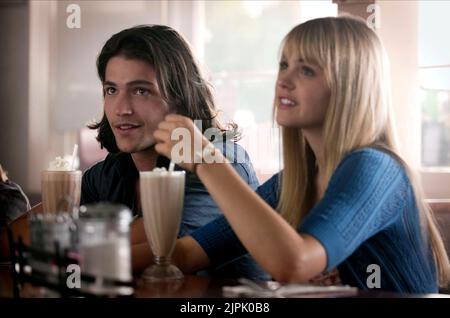 THOMAS MCDONELL, Aimee Teegarden, Abschlußball, 2011 Stockfoto