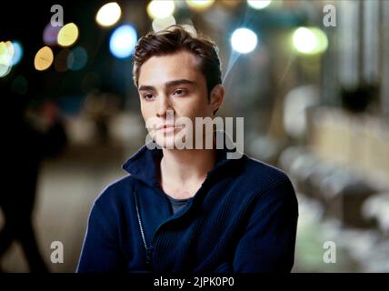 ED WESTWICK, CHALET-MÄDCHEN, 2011 Stockfoto