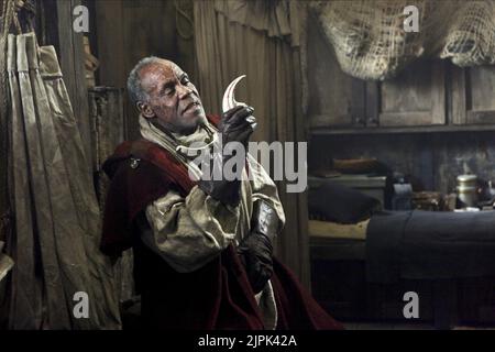 DANNY GLOVER, ALTER DER DRACHEN, 2011 Stockfoto