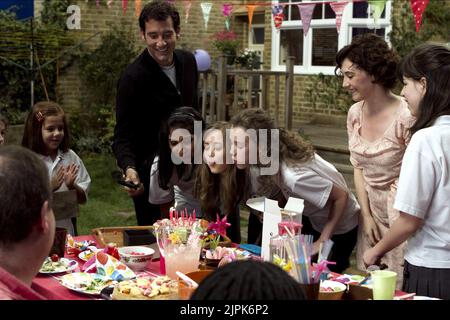 CLIVE OWEN, ELLA PURNELL, Carice Van Houten, Eindringlinge, 2011 Stockfoto