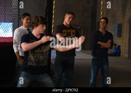 ALEX MERAZ, Evan Peters, Todd Duffee, Dekan Geyer, NIE WIEDER NACH UNTEN 2: BEATDOWN, 2011 Stockfoto