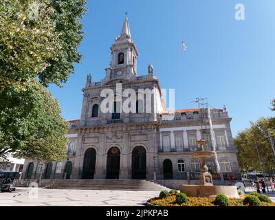 Kirche der Allerheiligsten Dreifaltigkeit alias Igreja da Santíssima Trindade, Porto, Portugal Stockfoto