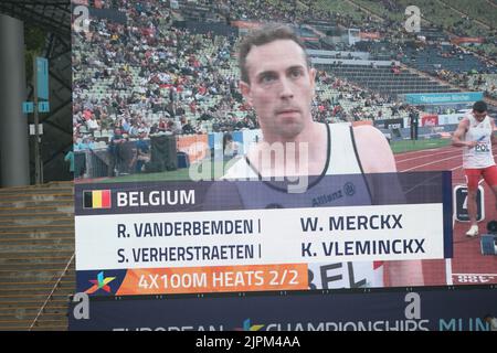 München, Deutschland. 19. August 2022. Der Belgier Robin Vanderbemden im Bild während der 4x100-m-Staffelhitze der Männer am neunten Tag der Leichtathletik-Europameisterschaft, am Freitag, den 19. August 2022, in München 2022, Deutschland. Die zweite Auflage der Europameisterschaften findet vom 11. Bis 22. August statt und umfasst neun Sportarten. BELGA FOTO BENOIT DOPPAGNE Kredit: Belga Nachrichtenagentur/Alamy Live News Stockfoto