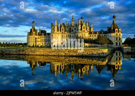 Frankreich, Loir-et-Cher (41), Loire-Tal, das von der UNESCO zum Weltkulturerbe erklärt wurde, Chambord, Schloss Chambord Stockfoto