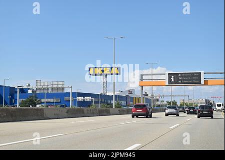 Wien, Österreich. Fahren auf der Autobahn A2 in Österreich Stockfoto