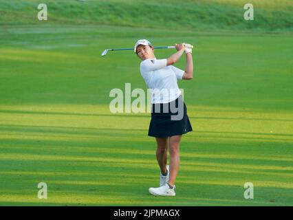 Jakarta, Indonesien. 19. August 2022. Aug 19, 2022-Jagerta, Indonesien-Shibuno Hinako von Japan Aktion in der Halle 10. während eines 2022 Simone Asia Pacific Cup Tages 2 im Pondok Indah Golf Cours in Jakarta, Indonesien. (Bild: © JJ Jung via ZUMA Press Wire) Stockfoto