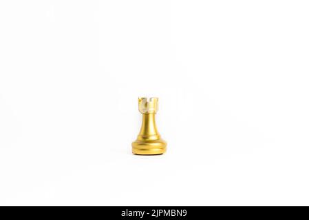 Schachspiel Gold isoliert auf weißem Hintergrund. Stockfoto