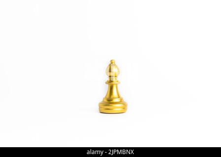 Schachspiel Gold isoliert auf weißem Hintergrund. Stockfoto