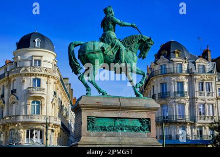 Frankreich, Region Centre-Val de Loire, Loiret (45), Orleans, Place du Martroi, Reiterstatue der Jeanne d'Arc, 1855 von Denis Foyatier angefertigt Stockfoto