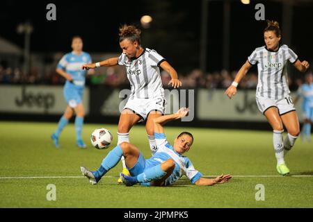 Vinovo, Italien. 18. August 2022. Arianna Caruso von Juventus Women während des Fußballspiels Juventus Women and Racing FC Union der ersten Qualifikationsrunde der UEFA Womenâ&#x80;&#X99;s Champions League am 18. August 2022 auf dem Juventus Training Ground, Turin, Italien. Foto Nderim Kaceli Kredit: Unabhängige Fotoagentur/Alamy Live Nachrichten Stockfoto