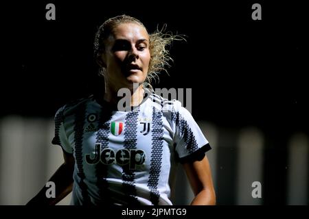 Vinovo, Italien. 18. August 2022. Amanda Nilden von Juventus Women während des Fußballspiels Juventus Women and Racing FC Union der ersten Qualifikationsrunde der UEFA Womenâ&#x80;&#X99;s Champions League am 18. August 2022 auf dem Juventus Training Ground, Turin, Italien. Foto Nderim Kaceli Kredit: Unabhängige Fotoagentur/Alamy Live Nachrichten Stockfoto