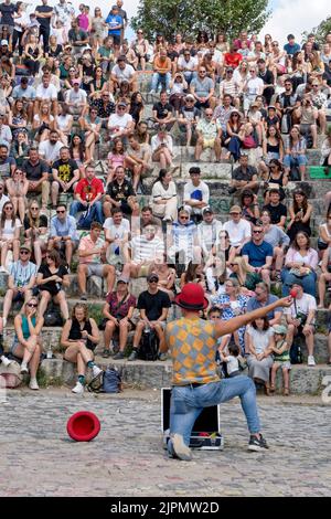 Kleinkünstler am Rondell im Mauerpark Berlin, Zuschauer, Amphihoater, Bühne, Prenzlauer Berg, Pankow, Berlin , Stockfoto