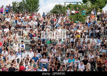 Zuschauer am Rondell im Mauerpark Berlin, Amphihower, Bühne, Prenzlauer Berg, Pankow, Berlin, Stockfoto