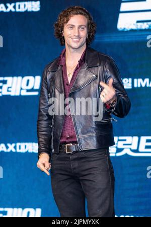 19 Aug 2022 - Seoul, Südkorea : Darsteller Aaron Taylor-Johnson, posiert für Fotos während einer Pressekonferenz, um für den Film 'Bullet Train' am 19. August 2022 in Seoul, Südkorea, zu werben. Der Film wird am 24. August in Südkorea erscheinen. (Foto von Lee Young-ho/Sipa USA) Stockfoto
