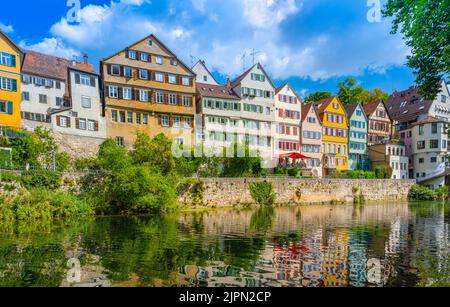 Die historischen Häuser der Tübinger Altstadt am Neckarufer. Baden Württemberg, Deutschland, Europa Stockfoto