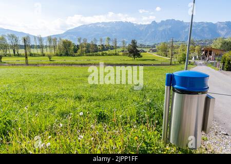 Nendeln, Liechtenstein, 28. April 2022 schöne Landschaft an einem sonnigen Tag im Frühling Stockfoto