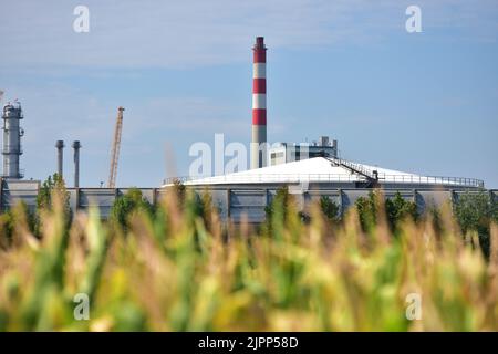 Raffinerie der OMV in Schwechat, Niederösterreich - OMV Raffinerie in Schwechat, Niederösterreich Stockfoto