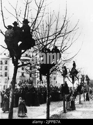 1901 , Mailand , Italien : Trauerfeier für den berühmtesten italienischen Opernkomponisten GIUSEPPE VERDI ( 1813 - 1901 ) - COMPOSITORE - MUSICA CLASSICA - LIRICA - Klassik - Theater - teatro - funerale - Cerimonia ---- Archivio GBB Stockfoto