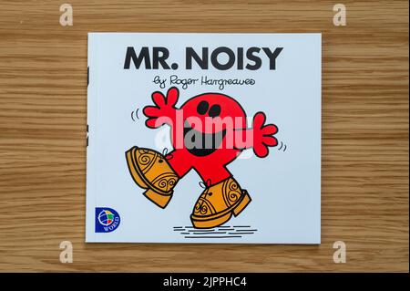 CHESTER, VEREINIGTES KÖNIGREICH - JULI 31. 2022: Mr Noisy, Titelbild der Buchreihe Mr Men Stockfoto
