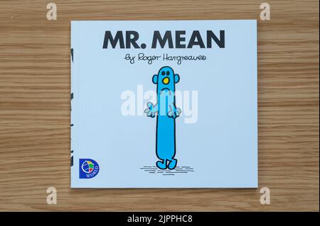 CHESTER, VEREINIGTES KÖNIGREICH - JULI 31. 2022: Mr Mean, Titelbild der Mr Men-Buchreihe Stockfoto