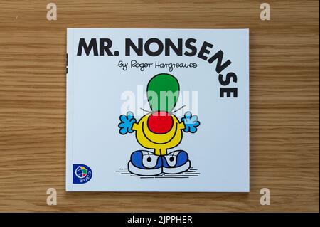 CHESTER, VEREINIGTES KÖNIGREICH - JULI 31. 2022: Mr Nonsense, Titelbild der Mr Men-Buchreihe Stockfoto
