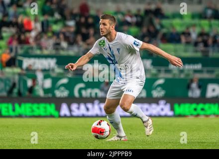 Budapest, Ungarn – 4. Mai 2022. Zalaegerszegi Mittelfeldspieler Bedi Bence beim ungarischen OTP Bank Liga Gameweek 31 Spiel Ferencvaros gegen Zalaegerszegi (5 Stockfoto