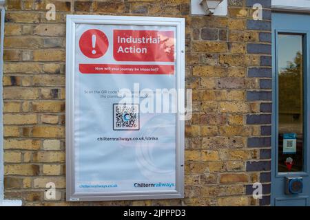 Wendover, Buckinghamshire, Großbritannien. Auf der Chiltern Line fuhren heute keine Züge durch den Bahnhof Wendover und der Parkplatz hatte nur ein Auto. Quelle: Maureen McLean/Alamy Live News Stockfoto