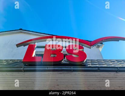 Kiel, Germany - 20. August 2022: The logo of the real estate company LBS at an office in Germany Stockfoto