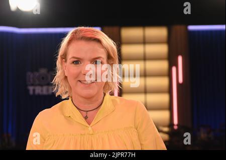 Köln, Deutschland. 19. August 2022. Die Komikerin Mirja Boes zu Gast in der WDR-Talkshow ' Kölner Treff '. Quelle: Horst Galuschka/dpa/Horst Galuschka dpa/Alamy Live News Stockfoto