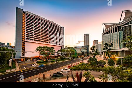 Marina Square, Parkroyal Collection Marina Bay Hotel und Suntec City im Blick. Stockfoto