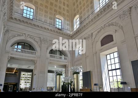 Die majestätische Bar Le Dome im Hotel-Dieu Intercontinental, Lyon FR Stockfoto