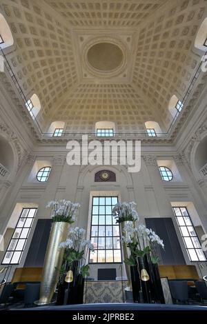 Die majestätische Bar Le Dome im Hotel-Dieu Intercontinental, Lyon FR Stockfoto