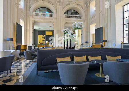 Die majestätische Bar Le Dome im Hotel-Dieu Intercontinental, Lyon FR Stockfoto
