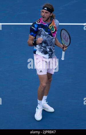 Mason, OH, USA. 18. September 2022. WESTERN and Southern Open Tennis, Mason, OH - Stefanos Tsitsipas feiert den Sieg gegen John Isner. 19. August 2022 - Foto von Wally Nell/ZUMA Press (Foto: © Wally Nell/ZUMA Press Wire) Stockfoto