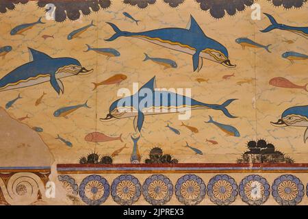 Delfine, Fische, Seeigel, Delphinfresko, Queen's Megaron, Palast von Knossos, Heraklion, Zentralkreta, Insel Kreta, Griechenland Stockfoto