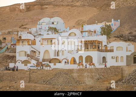 Nagaa Suhayl Gharb Ausflugsziel, nubisches Dorf mit Hotel und Restaurants, Assuan, Ägypten Stockfoto