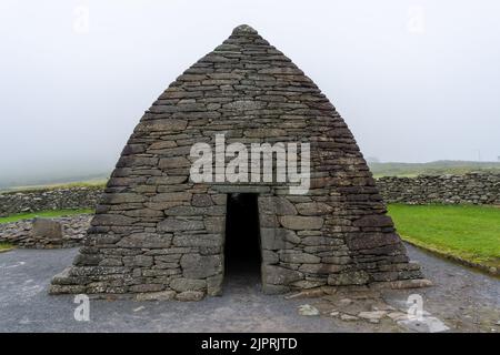 Nahaufnahme der frühchristlichen Steinkirche Gallarus Oratory in der Grafschaft Kerry in Westirland Stockfoto