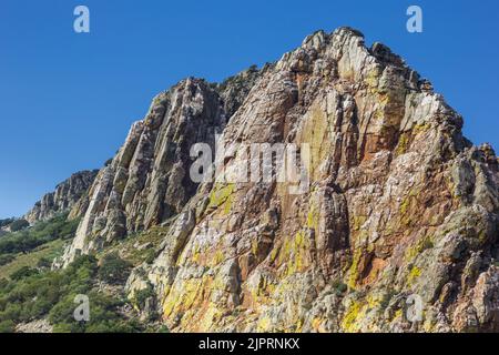 Bunte Felsen des Nationalparks Monfrague, Spanien Stockfoto