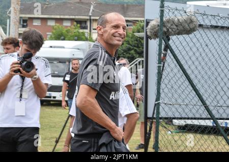 Massimiliano Allegri, Cheftrainer von Juventus FC, beim Freundschaftsspiel vor der Saison zwischen Juventus A und Juventus U23 am 4. August 2022 in Villar Pero Stockfoto