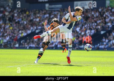 Ozan Tufan #7 von Hull City hat einen Torschuss Stockfoto