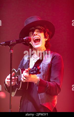 (C) Denis TRASFI/MAXPPP - à Salle Pleyel de Paris le 05-06-2022 - Concert de LP (Laura Pergolizzi) Stockfoto