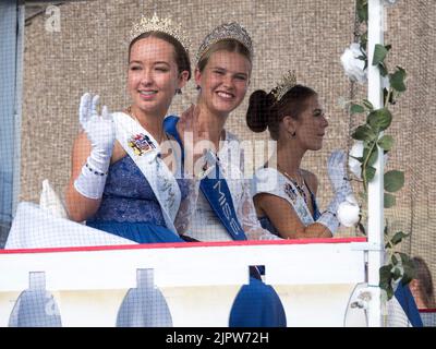 Sheerness, Kent, Großbritannien. 20. August 2022. Bilder vom alljährlichen Sommerkarneval in Sheerness, Kent, heute Nachmittag. Kredit: James Bell/Alamy Live Nachrichten Stockfoto