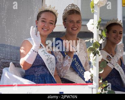 Sheerness, Kent, Großbritannien. 20. August 2022. Bilder vom alljährlichen Sommerkarneval in Sheerness, Kent, heute Nachmittag. Kredit: James Bell/Alamy Live Nachrichten Stockfoto