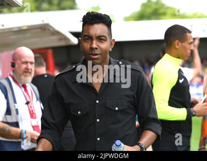 Crawley-Manager Kevin Betsy während des zweiten Spiels der EFL League zwischen Crawley Town und AFC Wimbledon im Broadfield Stadium , Crawley , Großbritannien - 20.. August 2022 nur für redaktionelle Verwendung. Keine Verkaufsförderung. Für Football-Bilder gelten Einschränkungen für FA und Premier League. Keine Nutzung des Internets/Handys ohne FAPL-Lizenz - für Details wenden Sie sich an Football Dataco Stockfoto