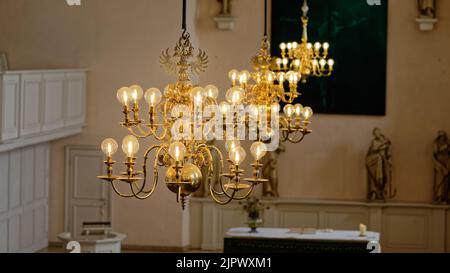 Kronleuchter der Neustädter Hof- und Stadtkirche St. Johannis in Hannover Stockfoto