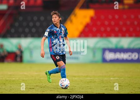 Alajuela, Costa Rica. 17. August 2022. Alajuela, Costa Rica, August 17. 2022: Yuzuki Yamamoto (9 Japan) kontrolliert den Ball während des FIFA U20 Womens World Cup Costa Rica 2022 Fußballspiels zwischen den USA und Japan bei Morera Soto in Alajuela, Costa Rica. (Daniela Porcelli/SPP) Quelle: SPP Sport Press Foto. /Alamy Live News Stockfoto