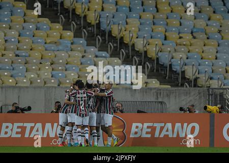 Rio De Janeiro, Brasilien. 20. August 2022. RJ - Rio de Janeiro - 08/20/2022 - BRASILIANISCHER A 2022, FLUMINENSE X CORITIBA - Caio Paulista Spieler von Fluminense feiert sein Tor mit Spielern aus seinem Team während eines Spiels gegen Coritiba im Maracana Stadion für die brasilianische Meisterschaft A 2022. Foto: Thiago Ribeiro/AGIF/Sipa USA Quelle: SIPA USA/Alamy Live News Stockfoto