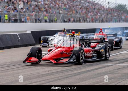 Madison, IL, USA. 20. August 2022. WILL POWER (12) aus Toowoomba, Australien, rast während der Bommito Automotive Group 500 auf dem World Wide Technology Raceway in Madison, IL, durch die Kurven. (Bild: © Walter G. Arce Sr./ZUMA Press Wire) Bild: ZUMA Press, Inc./Alamy Live News Stockfoto