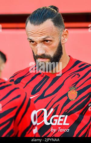 Mallorca, Mallorca, Spanien. 20. August 2022. MALLORCA, SPANIEN - 20. AUGUST: Vedat Muriqui von RCD Mallorca im Spiel zwischen RCD Mallorca und Real Betis von La Liga Santander am 20. August 2022 im Visit Mallorca Stadium Son Moix in Mallorca, Spanien. (Bild: © Samuel CarreÃ±O/PX Imagens via ZUMA Press Wire) Stockfoto